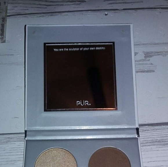 Contour and highlight - Picture 2 of 2